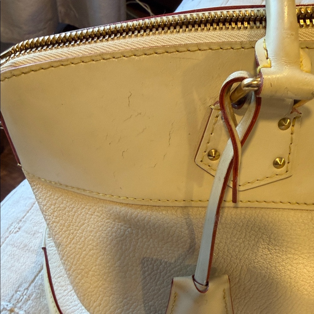 Louis Vuitton Cream Sachel - Picture 9 of 9